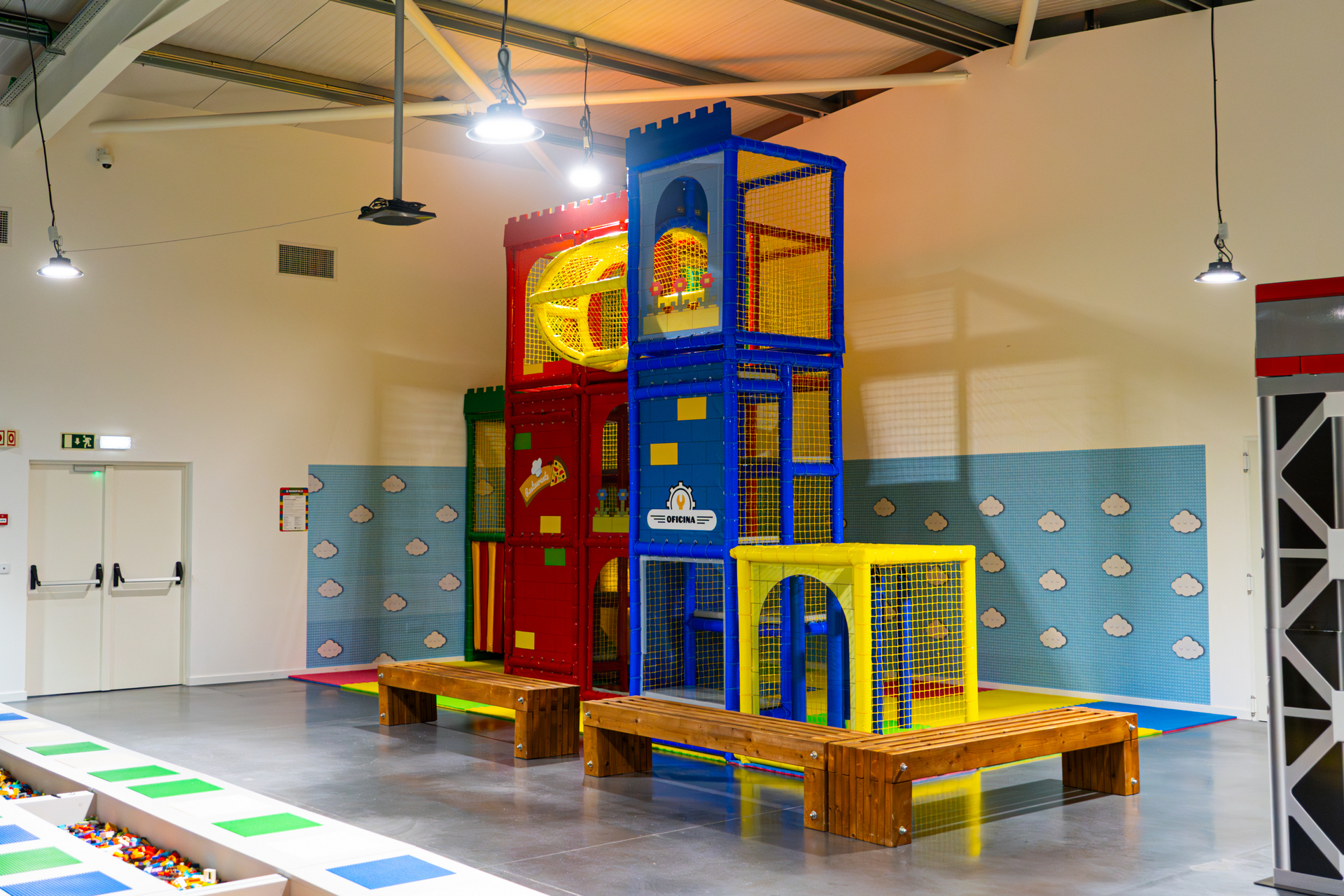 Brickopolis-295-of-323-1.jpg